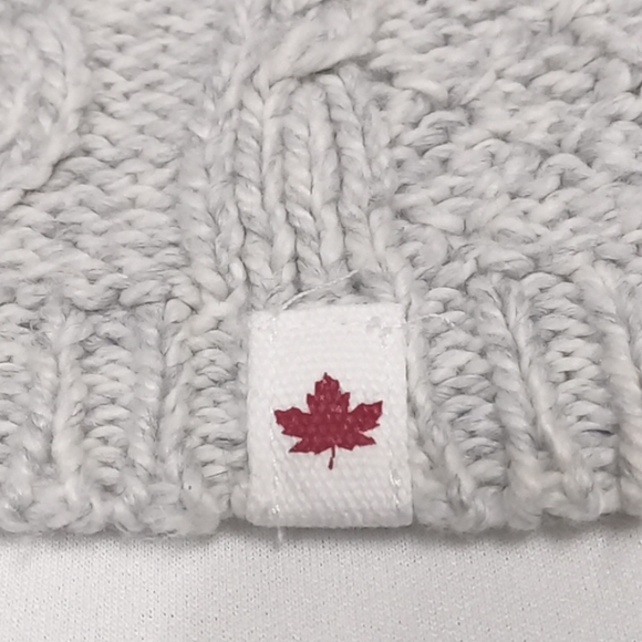 Canadiana True North,  light grey, cable knit, button-up, cardigan US 3T - Picture 6 of 8